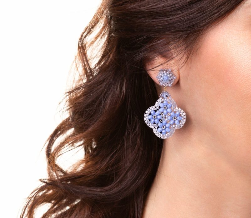 Adel in blue